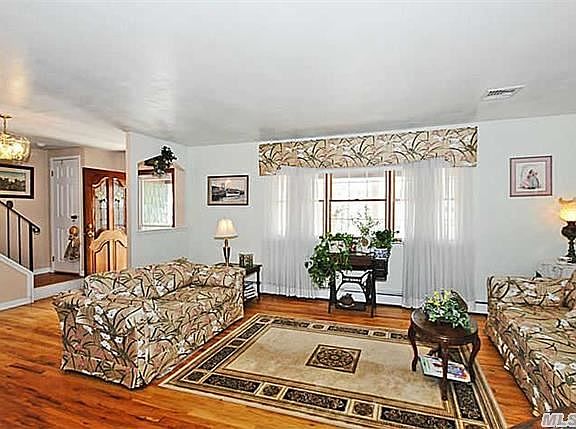 5th image of 17 Beauregard Dr