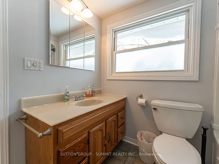 206 6th Ave E — Photo 20