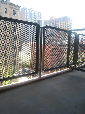 Rented by City Connections Realty | media 2