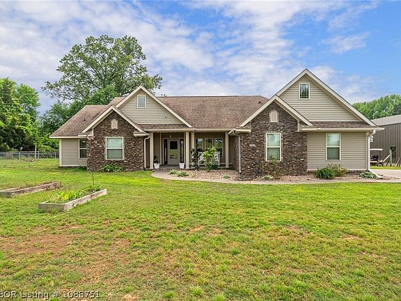 3rd image of 5205 Georgia Ridge Rd