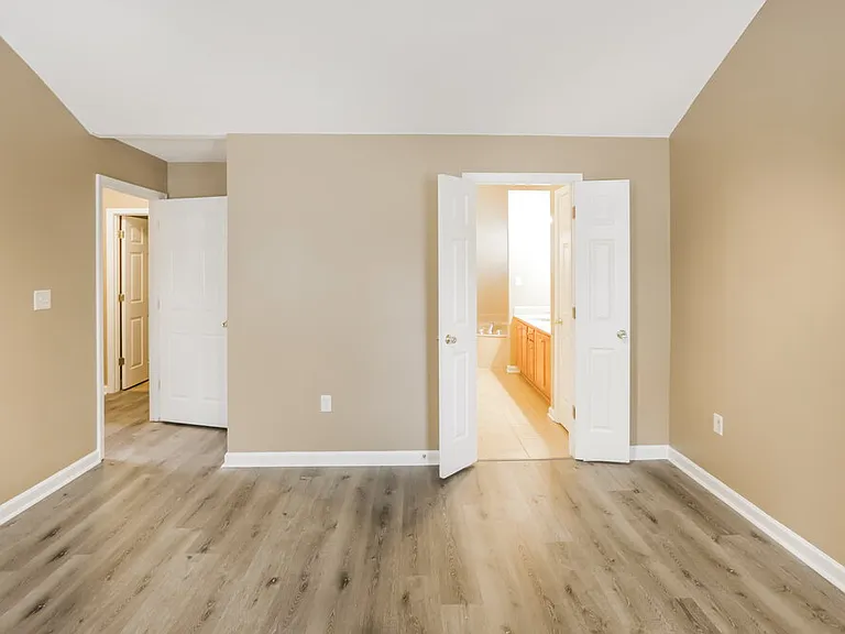 4941 Wemberley Dr — Photo 8
