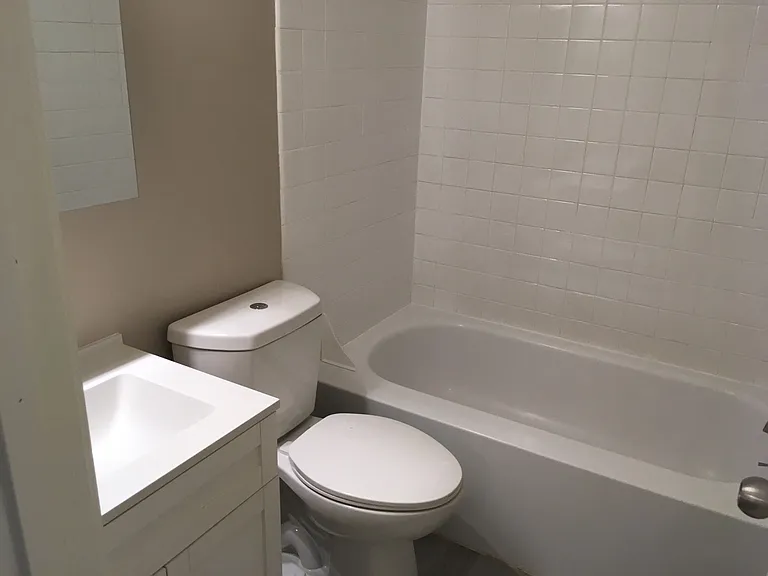 Stoney Creek Apartments — Photo 61