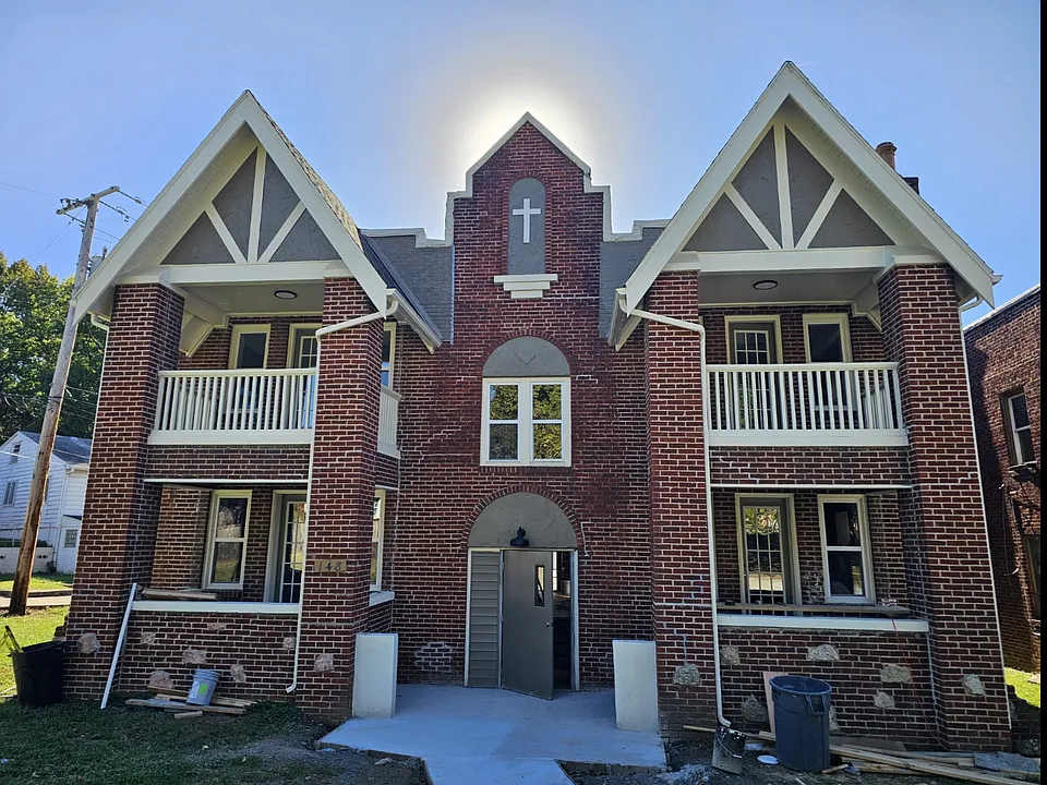 5 Park Ln #1