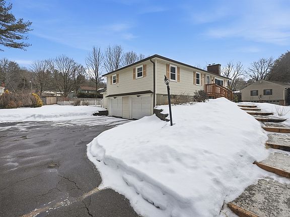 4th image of 12 Laro Rd