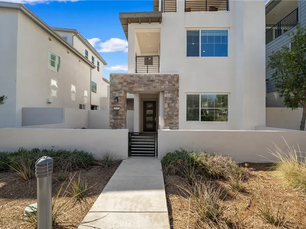 125 Spiral, Irvine, CA 92618