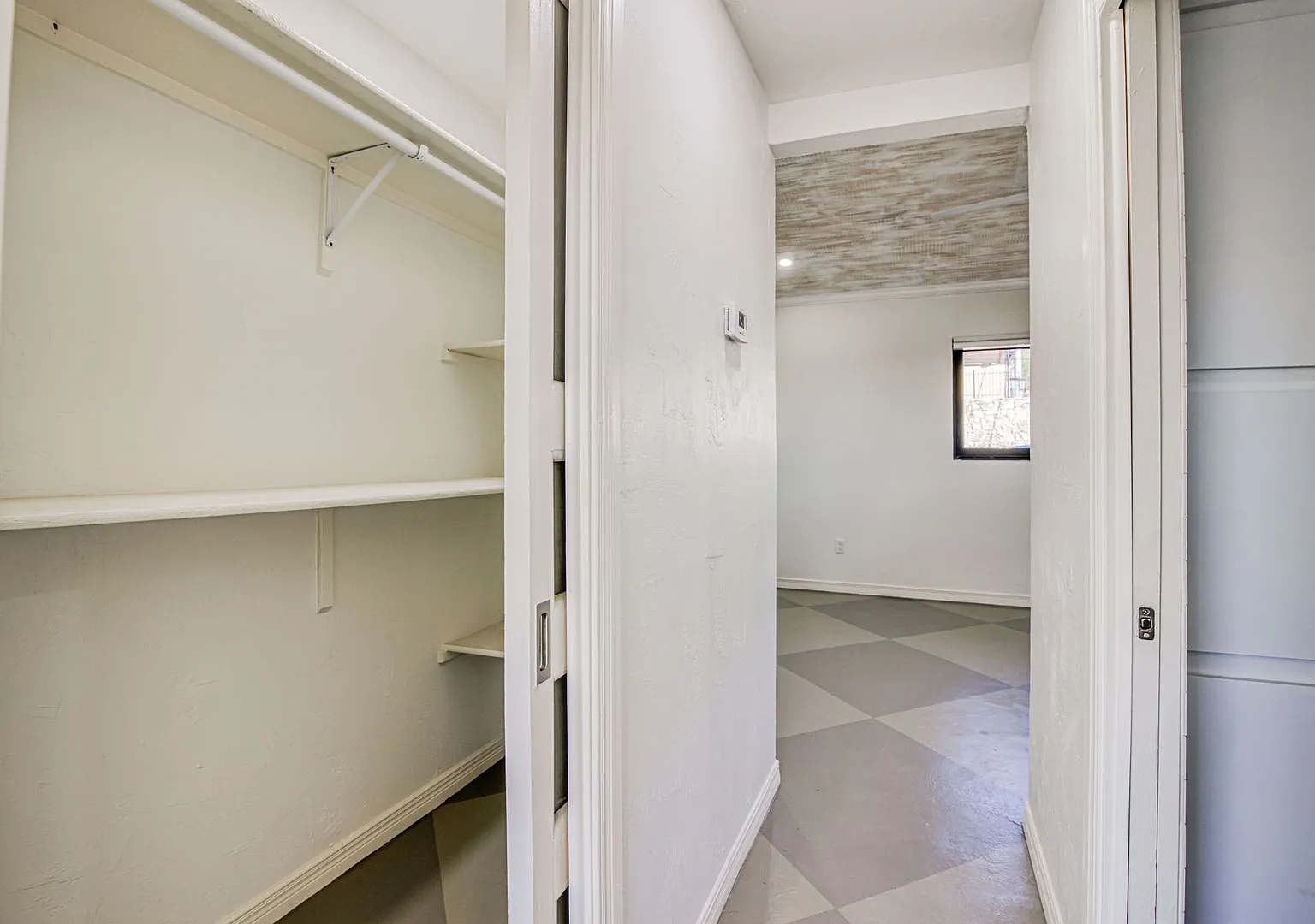 St. Rogers Patio Apartments — Photo 4