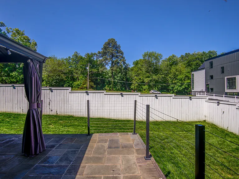 1628 Great Falls St — Photo 16