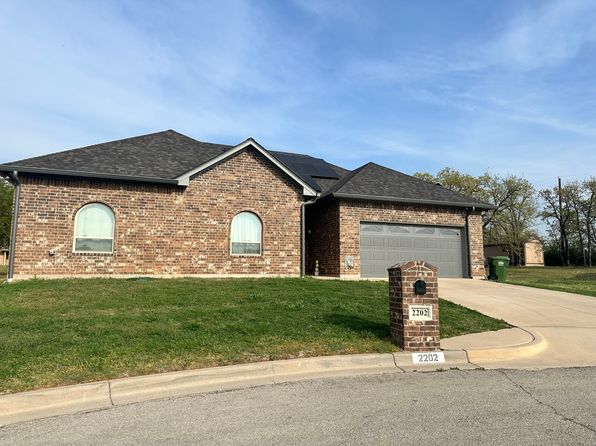 2202 Springhill Ct