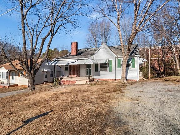 2nd image of 609 Martha Pl