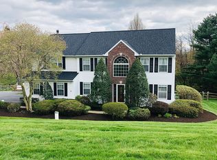 300 Tanglewood Ter, Downingtown, PA 19335