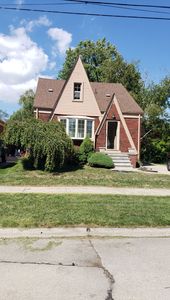 (Undisclosed Address), Wyandotte, MI, 48192