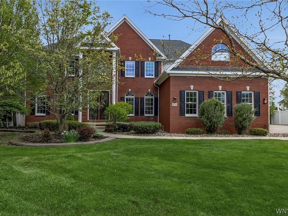 1st image of 8154 Golden Oak Cir