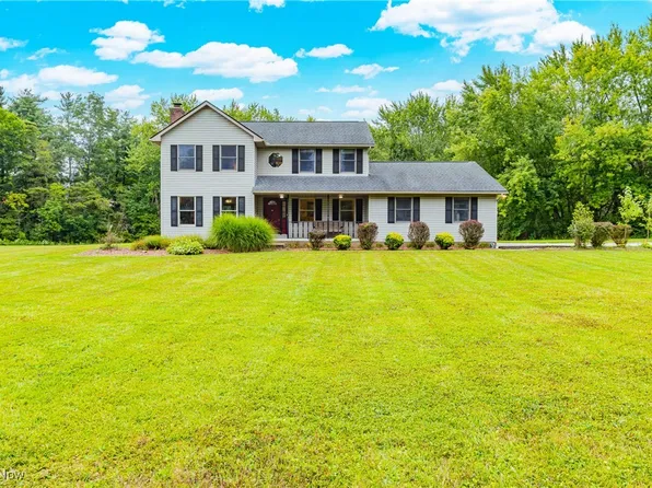 2644 Goshen Ave NE, East Canton, OH 44730