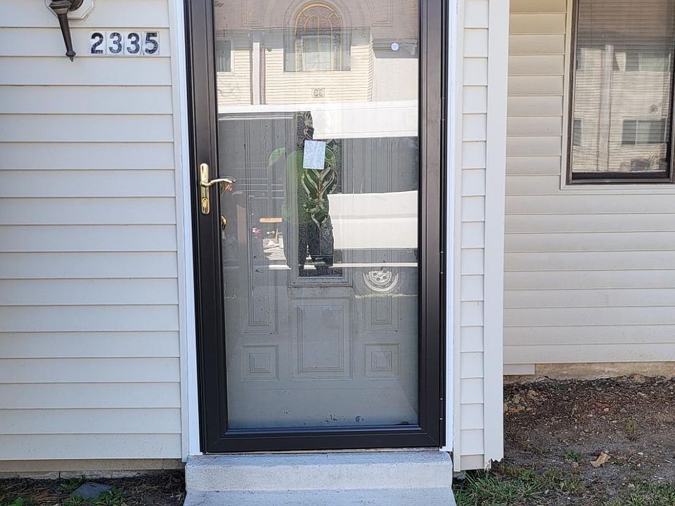 1st image of 2335 Primrose Ct #2335