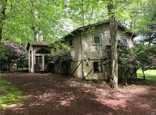 20 Mountain Ash Rd, Lake Harmony, PA 18624