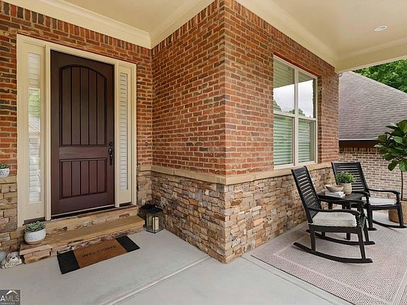3rd image of 1307 Magnolia Path Way