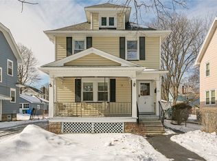 121 Maxwell Ave, Rochester, NY 14619