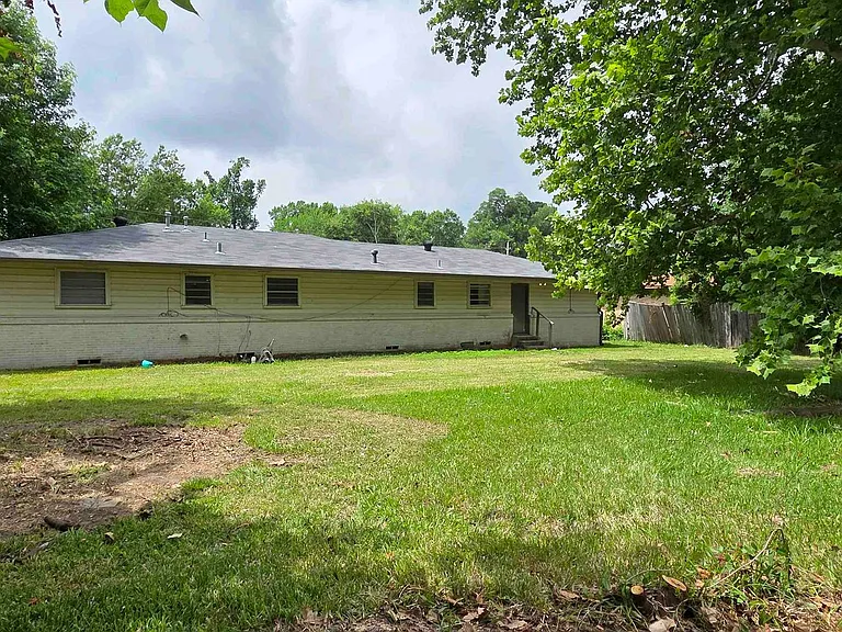 117 E Hoyt Dr — Photo 14
