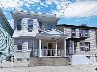 217 N 3rd St, Harrison, NJ 07029