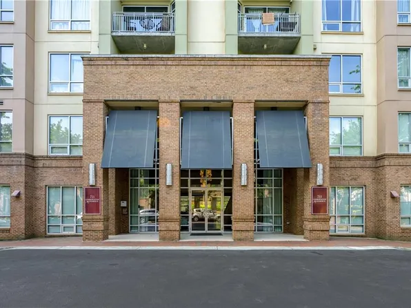 711 Cosmopolitan Dr #239, Atlanta, GA 30324