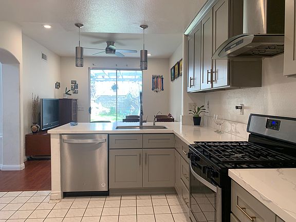 5th image of 14710 Bordeaux Ln