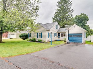 1 Riverview Dr, Dalton, MA 01226