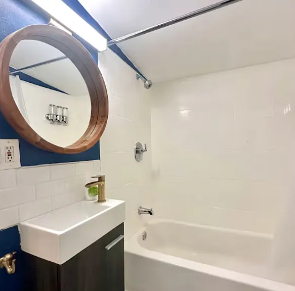 10548 Lake Dr — Photo 23