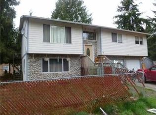 1038 Falcon Rd, Camano Island, WA 98282