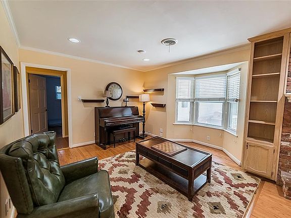 2nd image of 1704 W Tucker Blvd