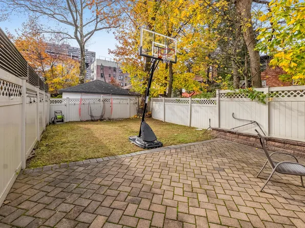 807 Edgewood Lane image 35 of 37