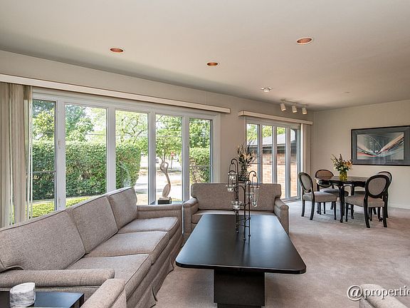 Living Room/Dining Room