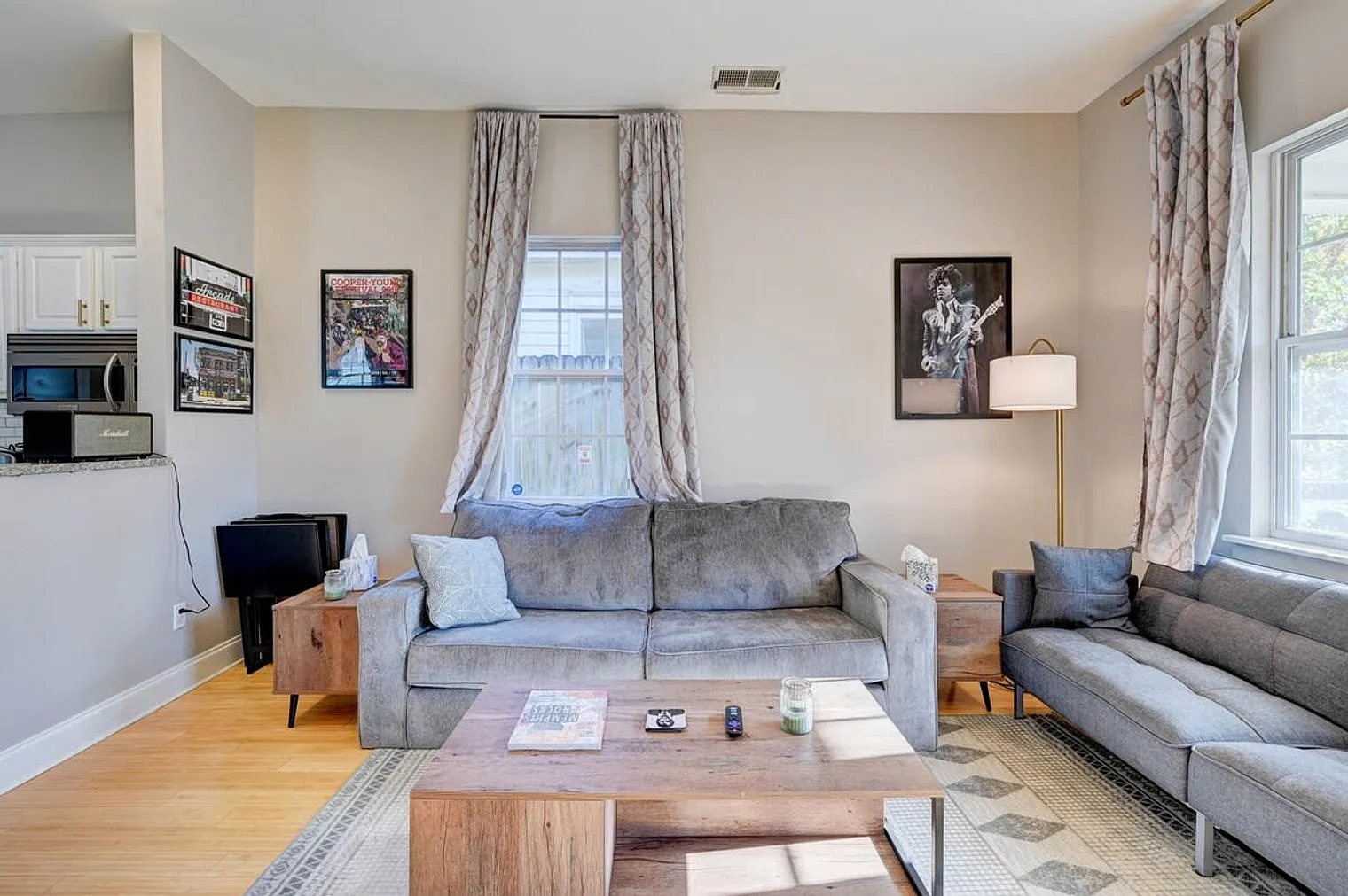 1 bed, 1.0 bath, $2,029 — Photo 3