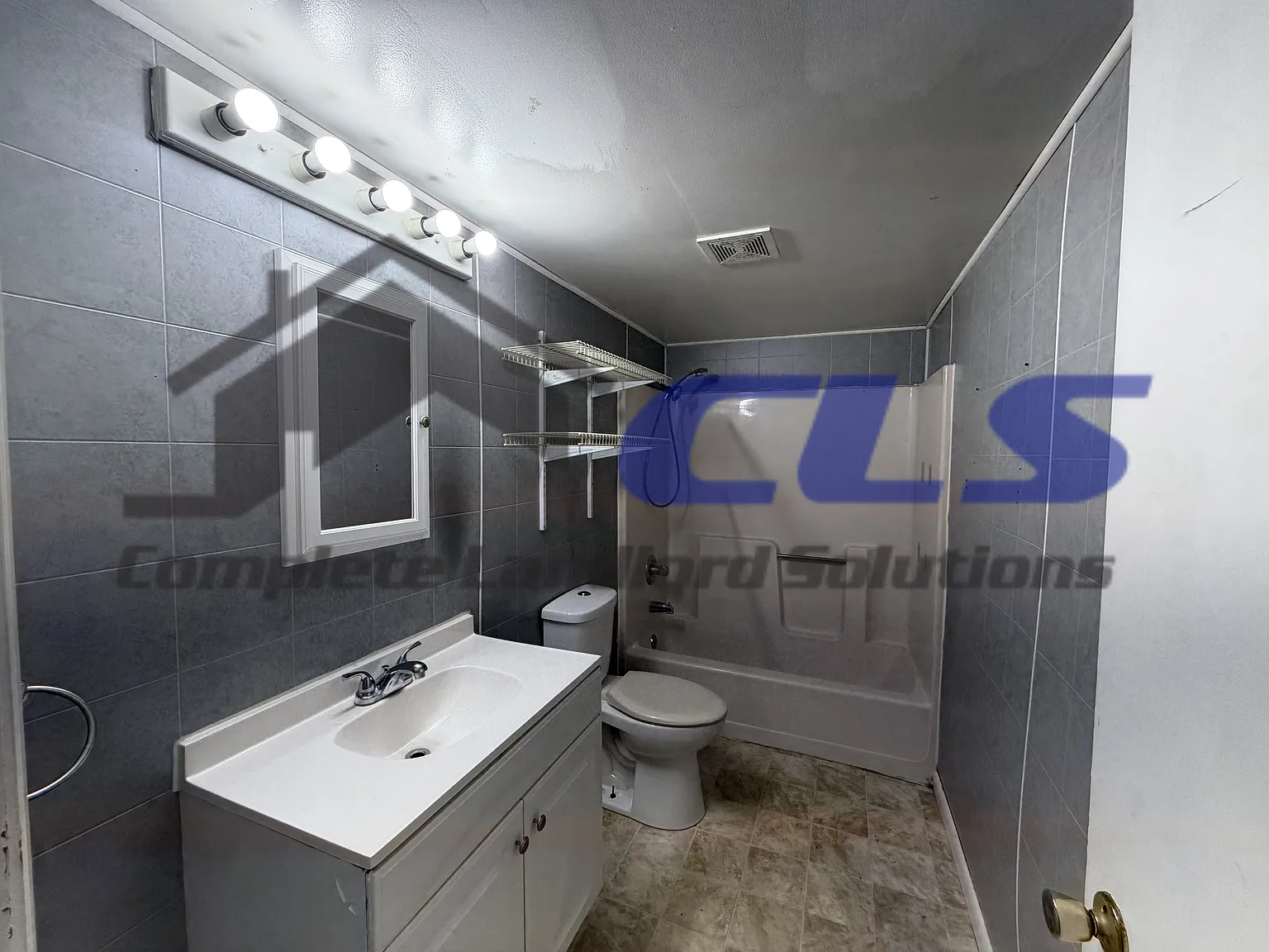 626 East Curry Drive - H — Photo 3