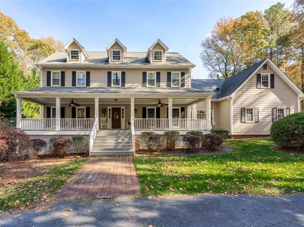 1454 Jay Ct, Snellville, GA 30078