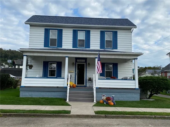 221 S 4th St, West Newton, PA 15089