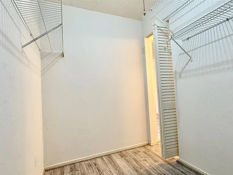 18 Dellforest Ct — Photo 24