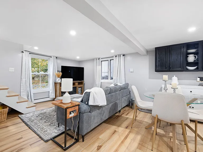 267 Green End Ave — Photo 4