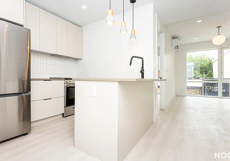 344 Lorimer St #4A — Photo 1