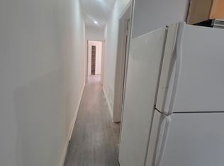 466 Markham St #T, Toronto, ON M6G 2L3
