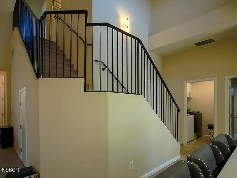 1341 Veneto Dr — Photo 4