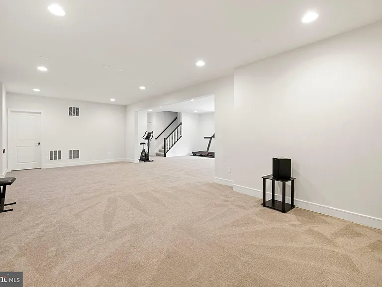 23747 Alton Ridge Pl — Photo 32