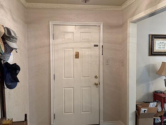 2nd image of 22 Sunset Rd