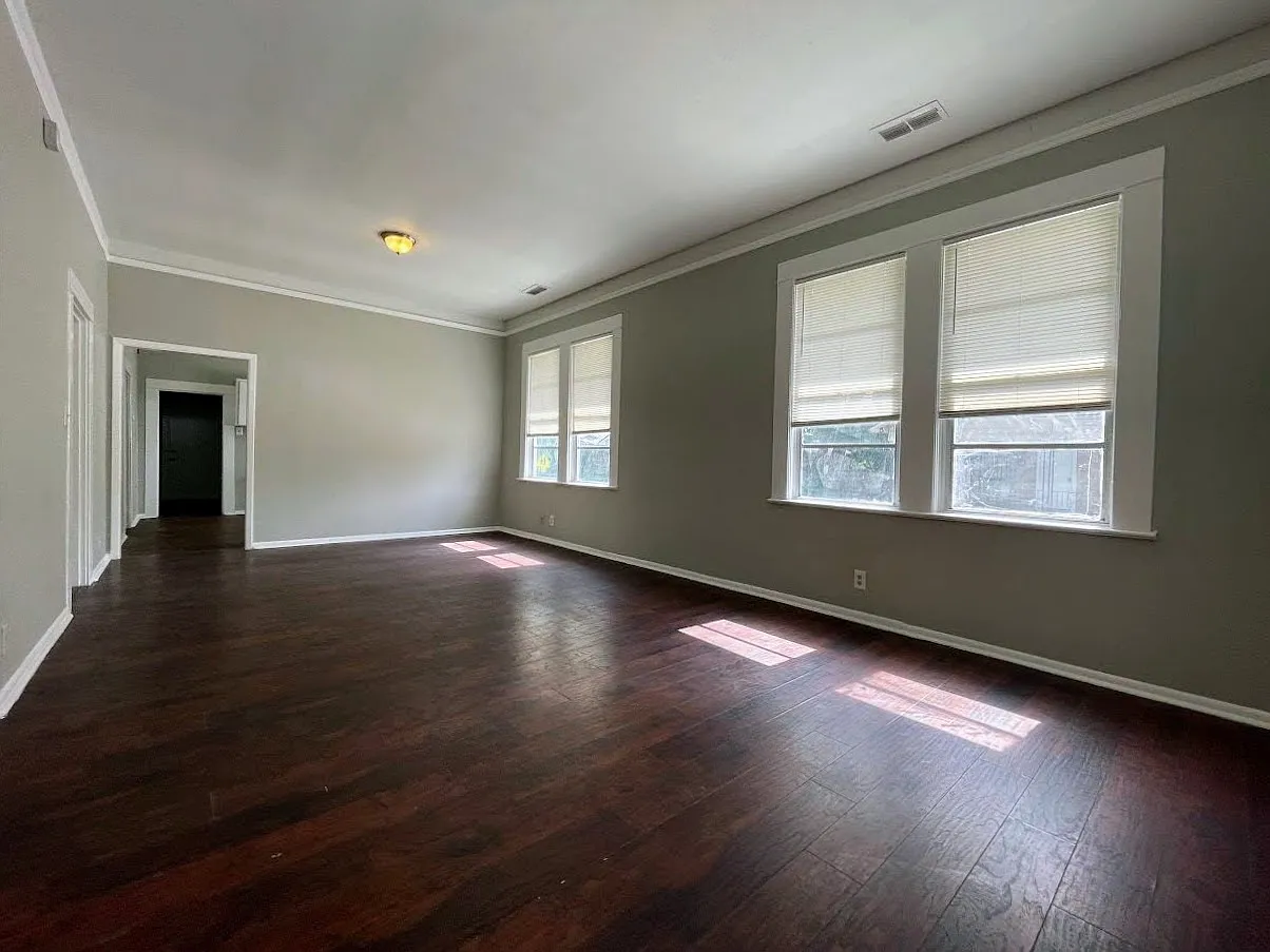 4 bed, 1400 sqft, $1,950 — Photo 4