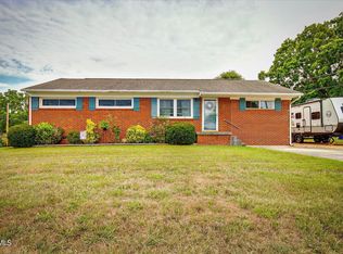 307 Redwood St, Morristown, TN 37813