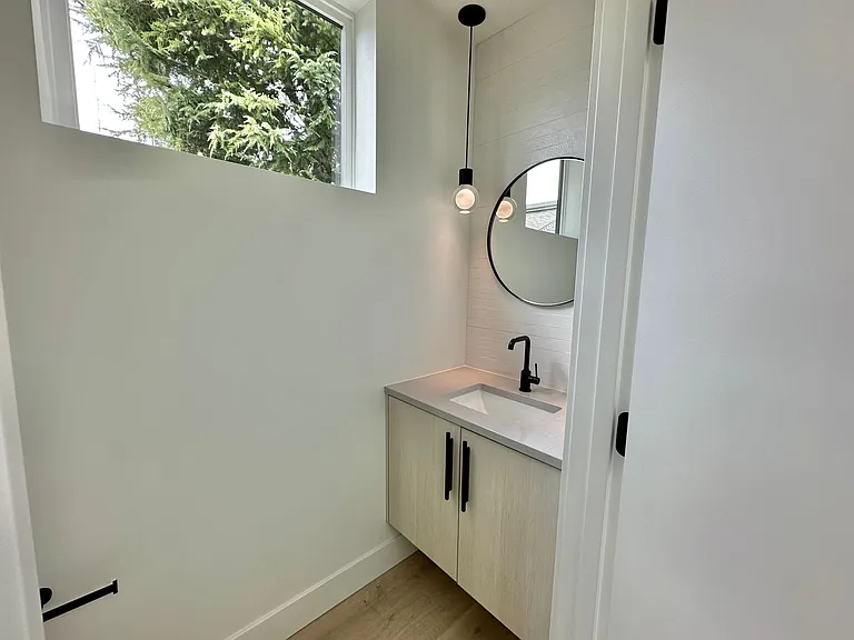507 Galer St — Photo 21