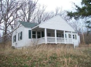 614 Davis St, Cabool, MO 65689