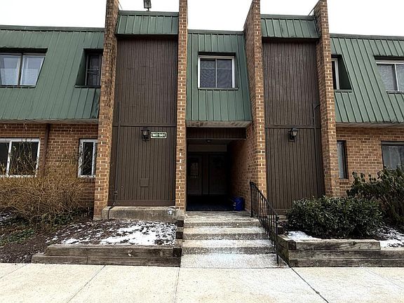 3rd image of 1603 Meadowview Ln #1603