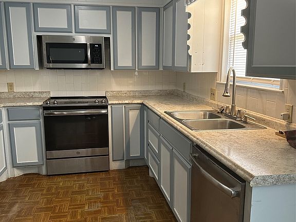 4th image of 200 Earle Rd