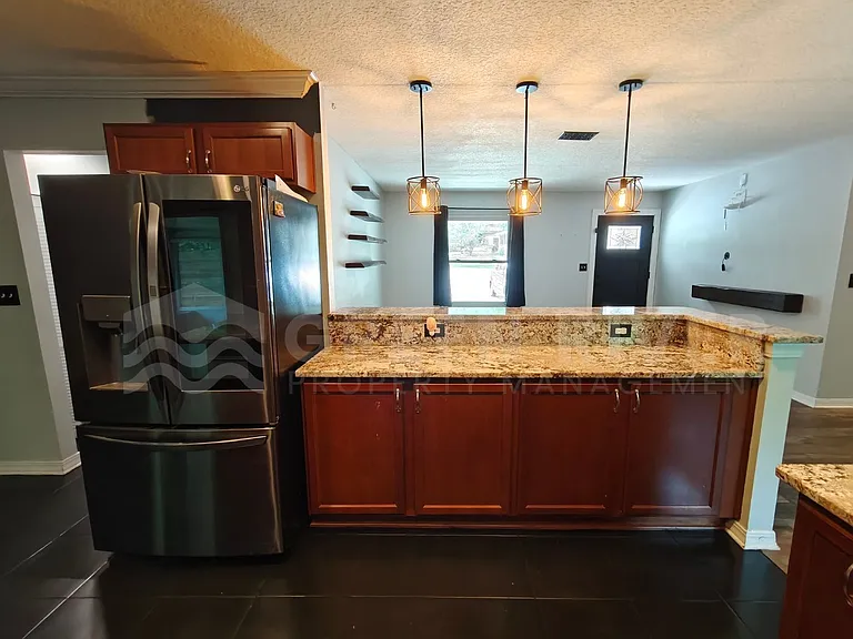 1549 Sonoma Ct — Photo 10