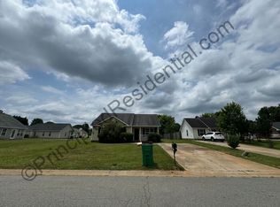 6911 Pepper Ann Ln, Charlotte, NC 28216